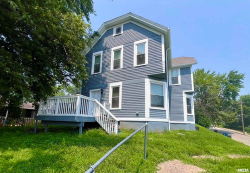 1830 E 11th St, Davenport, IA, 52803-3906 | Card Image