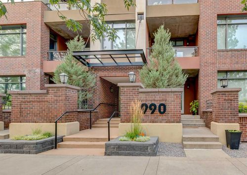 628-990 Centre Ave Ne, Calgary, AB, T2E2M9 | Card Image