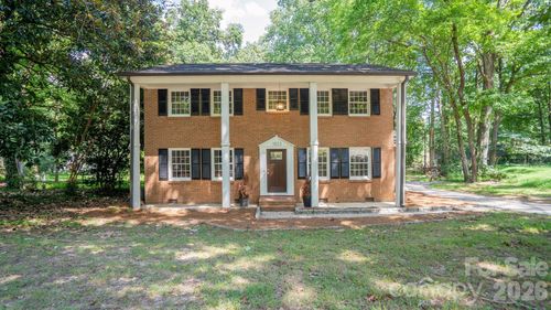 7823 Elwood Dr, Charlotte, NC, 28227-1273 | Card Image