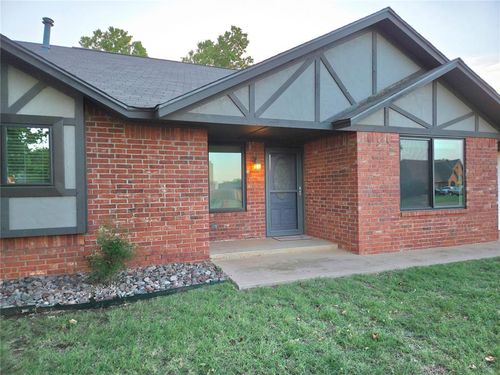 605 Hayes St, Altus, OK, 73521-4761 | Card Image