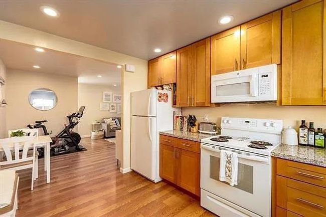 APT-1 - 824 Fremont St, Condo with 2 bedrooms, 1 bathrooms and 1 parking in Menlo Park CA | Image 7