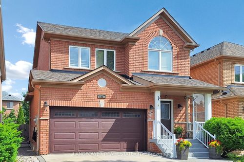 639 Society Cres, Newmarket, ON, L3X2V8 | Card Image