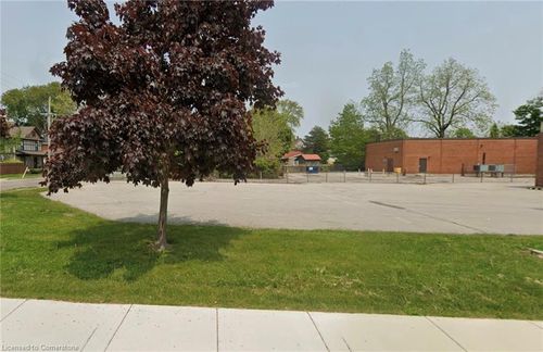 {{alt}} | Card Image