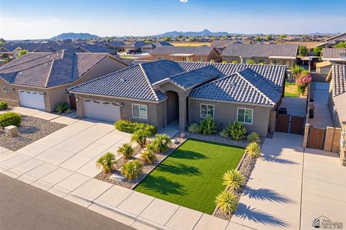 4172 W 27th Ln, Yuma, AZ, 85364-5677 | Card Image