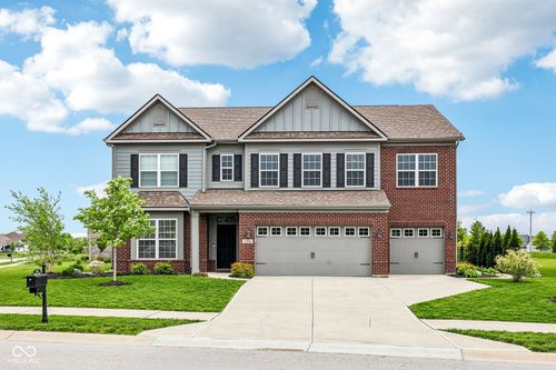 4204 Omaha Dr, Bargersville, IN, 46106-5557 | Card Image