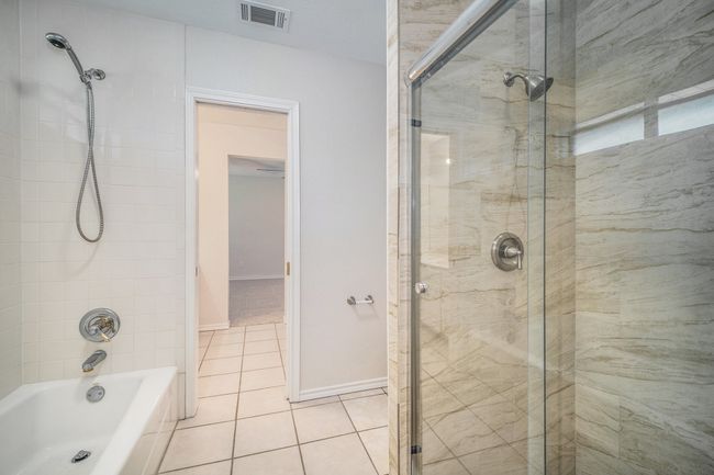 10101 Round Hill Rd, House other with 4 bedrooms, 4 bathrooms and null parking in Fort Worth TX | Image 22