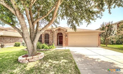 5509 Columbia Dr, Cibolo, TX, 78108-2341 | Card Image