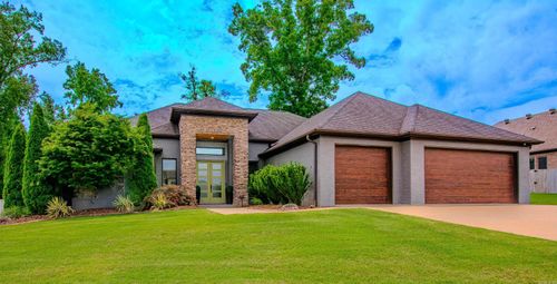 15 Cypress Lake Ct, Maumelle, AR, 72113-5961 | Card Image
