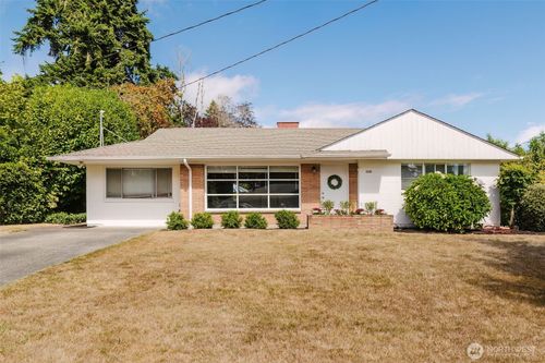 2122 Ne Sunrise Dr, Bremerton, WA, 98310-4774 | Card Image