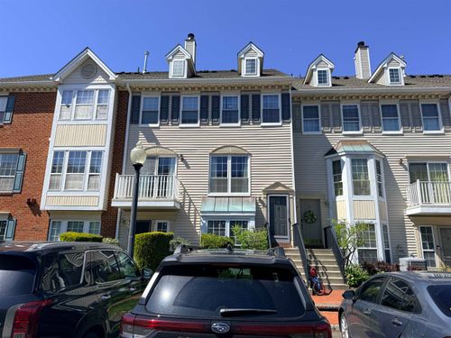 27 Cedar St, Jersey City, NJ, 07305-4861 | Card Image