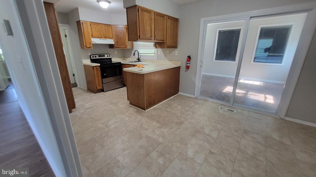 Residential Lease in WILLINGBORO 3