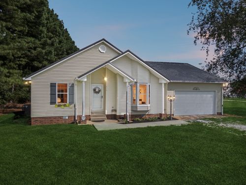 2775 Airport Rd, Centerville, TN, 37033-2700 | Card Image