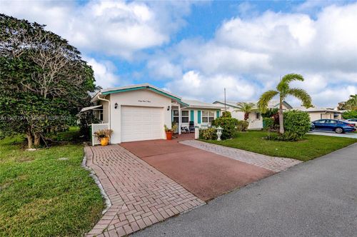 6903 74th Pl, Tamarac, FL, 33321-5247 | Card Image