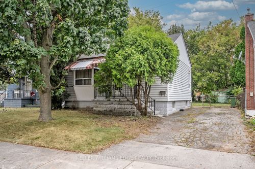 129 Selkirk Avenue, Hamilton, ON, L8H5M1 | Card Image