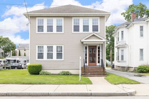 62-62 Vernon St, Waltham, MA, 02453-3527 | Card Image
