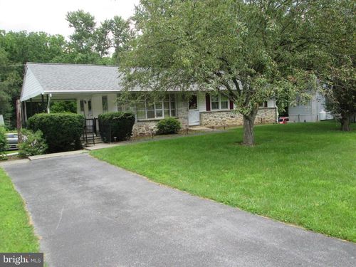 71 Woodchoppertown Rd, BOYERTOWN, PA, 19512-7942 | Card Image