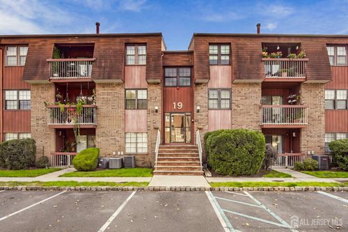 a-218 Sierra Ct, Woodbridge, NJ, 07095-1463 | Card Image
