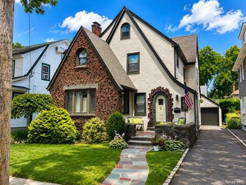 19 Cypress Street, Hempstead, NY, 11001 | Card Image