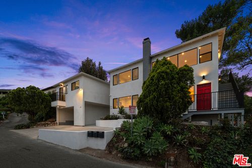 2045 Paramount Dr, Los Angeles, CA, 90068-3120 | Card Image