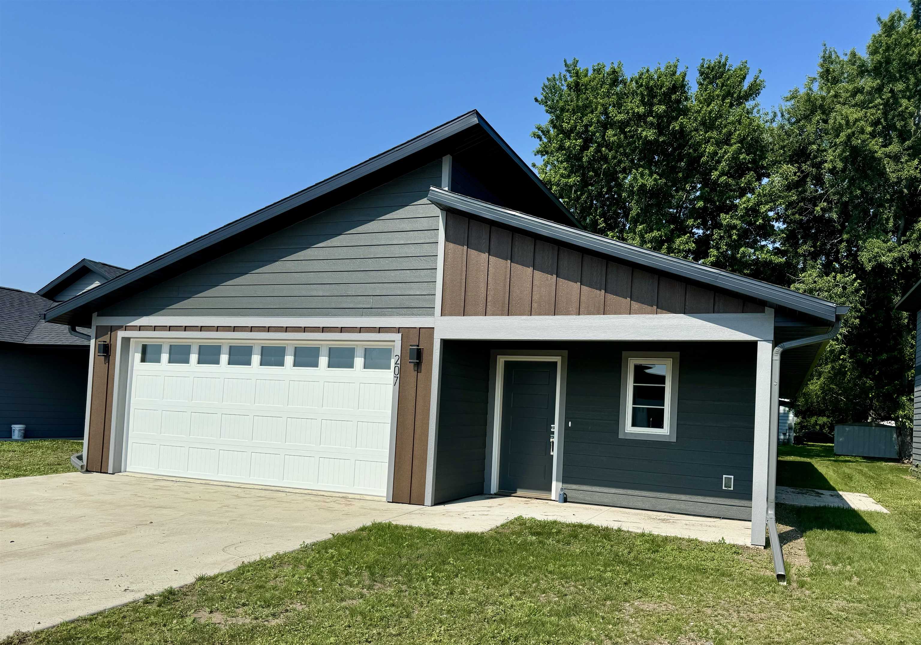 34th Ave, Spencer, IA 51301