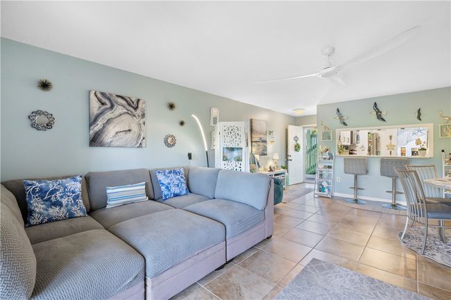 APT-1 - 5725 Pelican Pointe Dr, House attached with 2 bedrooms, 2 bathrooms and null parking in Sebastian FL | Image 6