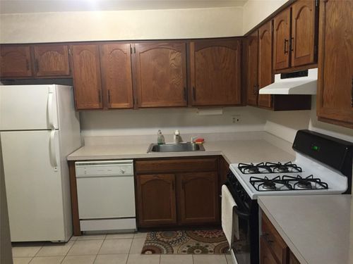 219 64th Ave, Oakland Gardens, NY, 11364-2270 | Card Image