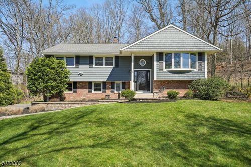 56 Cedar Green Ln, Berkeley Heights, NJ, 07922-2410 | Card Image