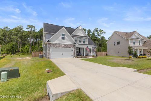 819 Cooke Dr, Hubert, NC, 28539-3997 | Card Image