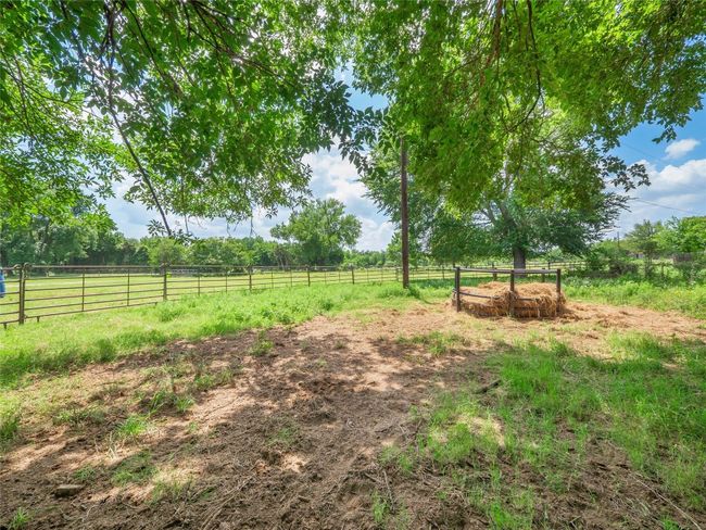 209 Old Sayers Rd, House other with 3 bedrooms, 2 bathrooms and 4 parking in Elgin TX | Image 36
