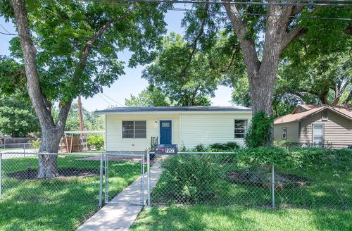 1901 S Main Street, Georgetown, TX, 78626 | Card Image