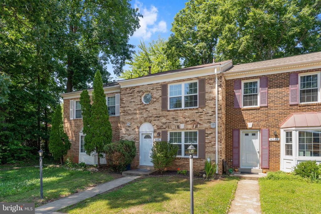 Residential in WOODBRIDGE