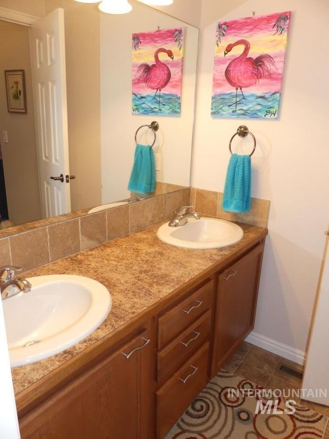 UNIT-1 - 24 Mangum Cir, Townhouse with 3 bedrooms, 2 bathrooms and 2 parking in Donnelly ID | Image 21