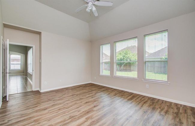 3410 Walden Creek Ln, House other with 3 bedrooms, 3 bathrooms and 2 parking in Pearland TX | Image 36