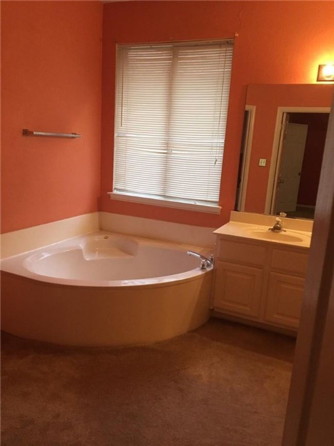15056 Haley Holw, House other with 3 bedrooms, 3 bathrooms and 4 parking in Austin TX | Image 19
