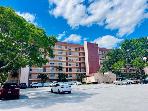 apt-401-14623 Bonaire Blvd, Delray Beach, FL, 33446-1722 | Card Image