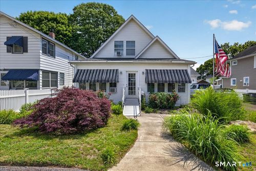 33 Warren St, Milford, CT, 06460-7367 | Card Image