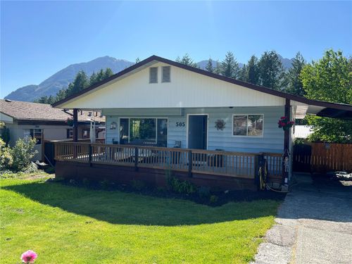 505 Conuma Dr, Gold River, BC, V0P1G0 | Card Image