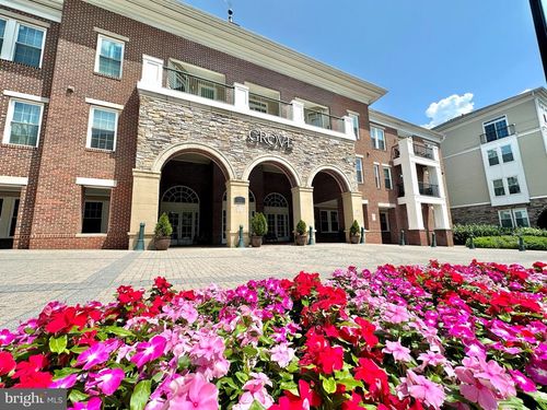 1-302-2465 Army Navy Dr, ARLINGTON, VA, 22206-2980 | Card Image