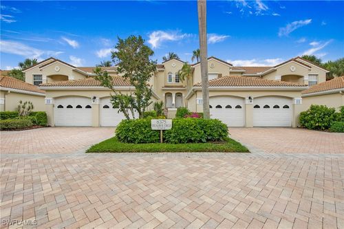 apt-i4-8375 Excalibur Cir, NAPLES, FL, 34108-6751 | Card Image