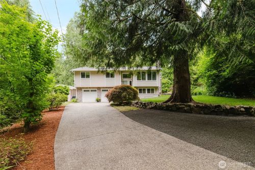 7450 Jason Ln Se, Port Orchard, WA, 98367-8570 | Card Image