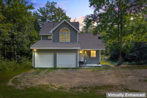 11 Petersville Lane, Gardiner, ME, 04345 | Card Image