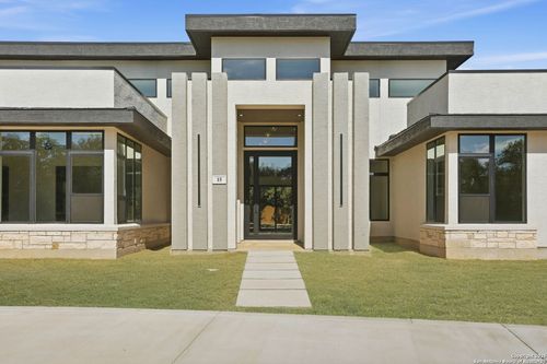 15 Wellesley Loop, Shavano Park, TX, 78231-1430 | Card Image