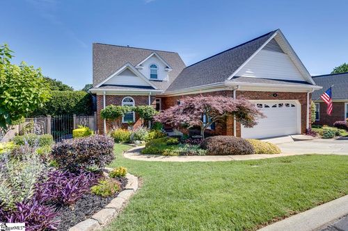 203 Greenview Cir, Greenville, SC, 29609-1966 | Card Image