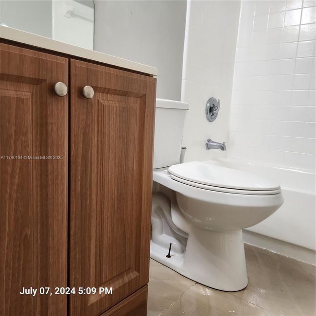 APT-11C - 4513 Treehouse Ln, Condo with 2 bedrooms, 1 bathrooms and null parking in Tamarac FL | Image 11