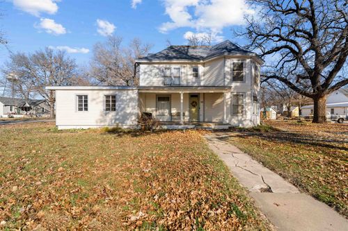 112 W Princeton St, Bennington, KS, 67422-9448 | Card Image