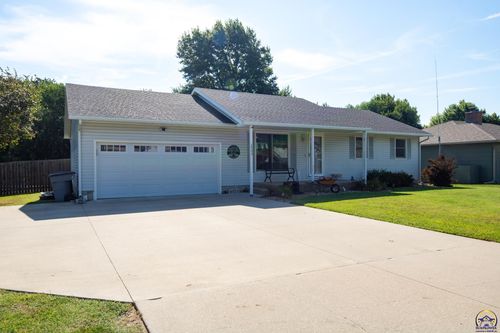 2902 Prairie St, Emporia, KS, 66801-5924 | Card Image