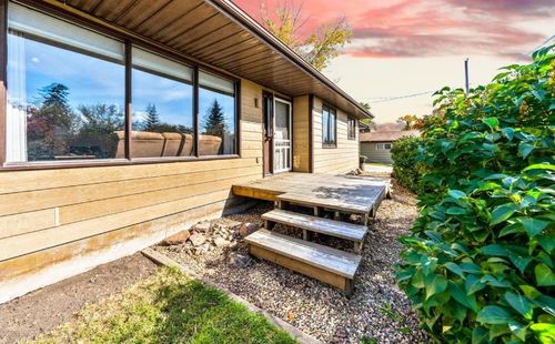 1302 Mountain Ave, Blackie, AB, T0L | Card Image