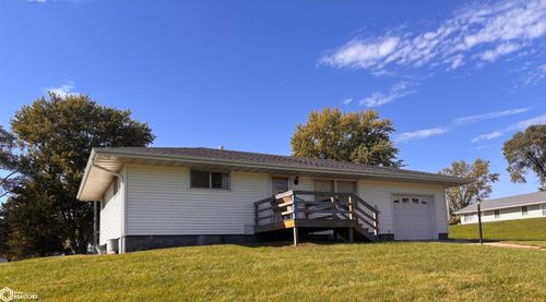 607 Texas St, Bonaparte, IA, 52620-9702 | Card Image