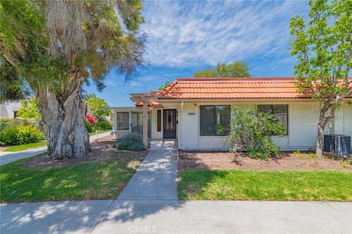 d-3062 Via Serena S, Laguna Woods, CA, 92637-8829 | Card Image