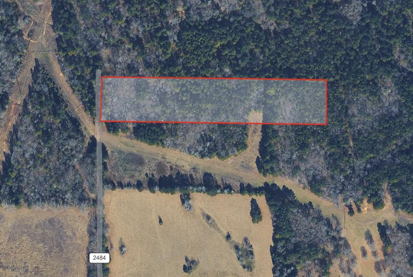 Land in Mineola